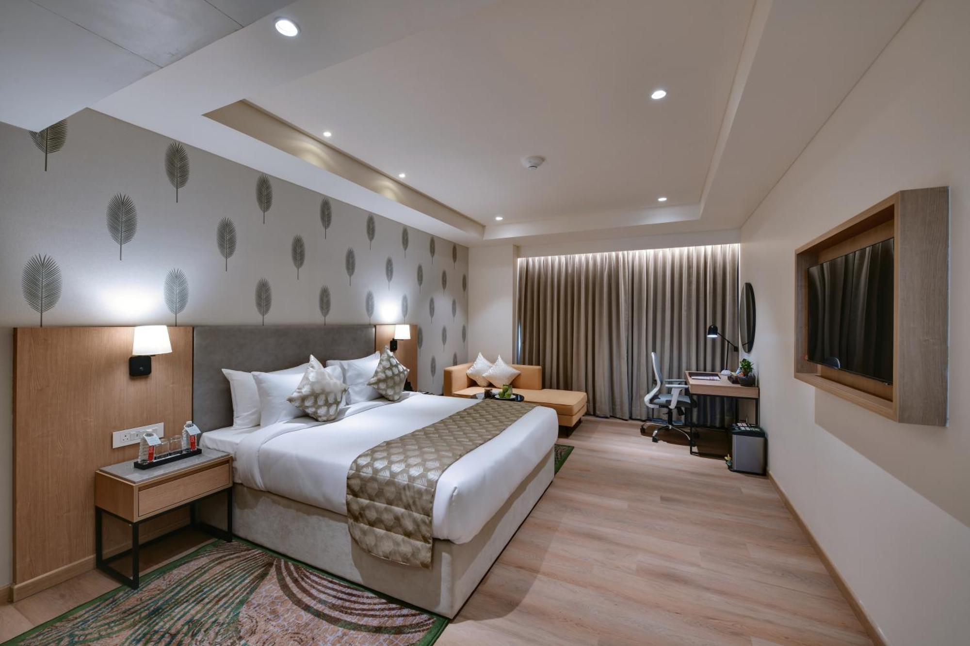 The Fern Residency, Gandhinagar Hotel Екстериор снимка