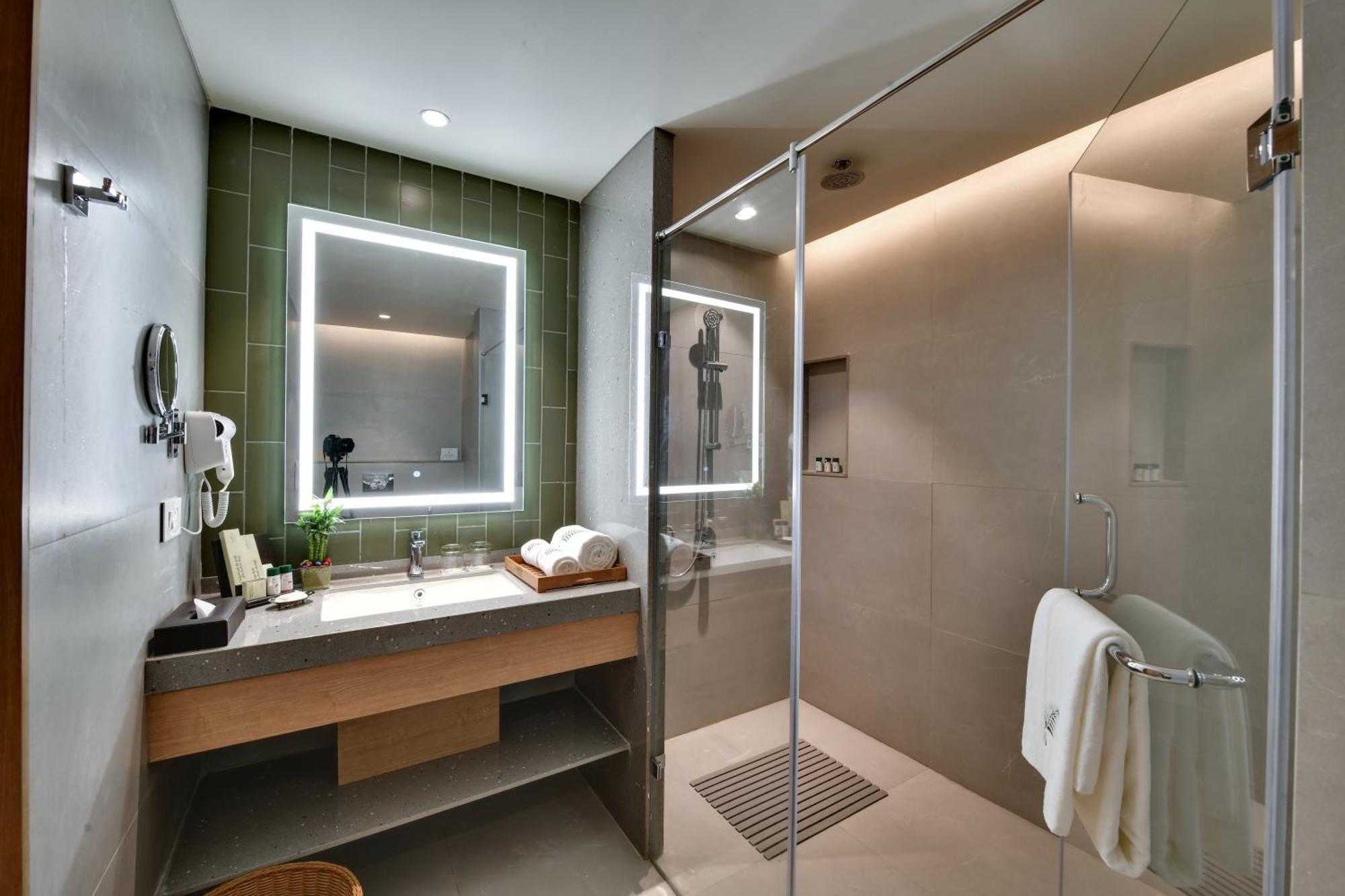 The Fern Residency, Gandhinagar Hotel Екстериор снимка
